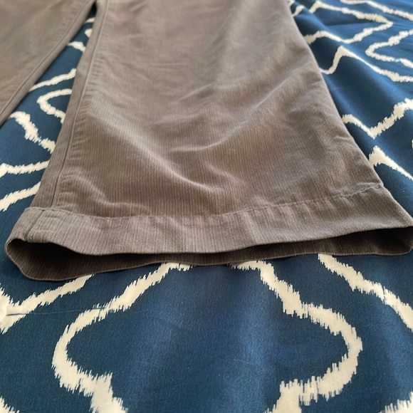 Gap 34x30 Gray Mens Lightly Striped Casual Pants 100% Cotton - Picture 8 of 13